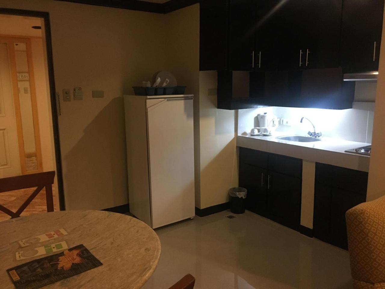 卢德套房酒店 马卡蒂 外观 照片
